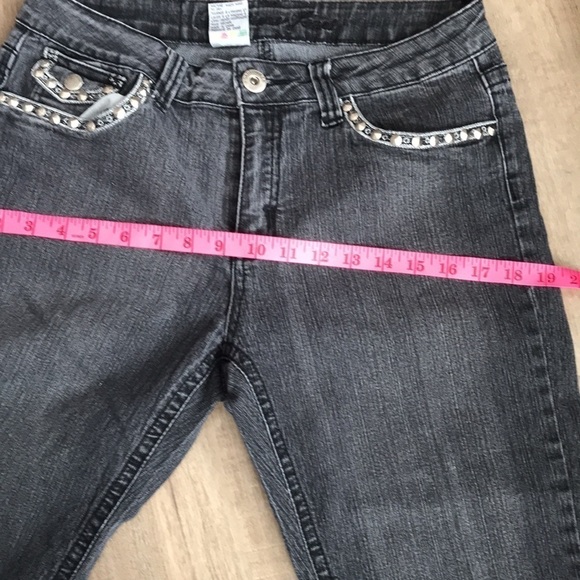 4/$25 Roadrunner Cropped jeans black wash with studs - Picture 13 of 14